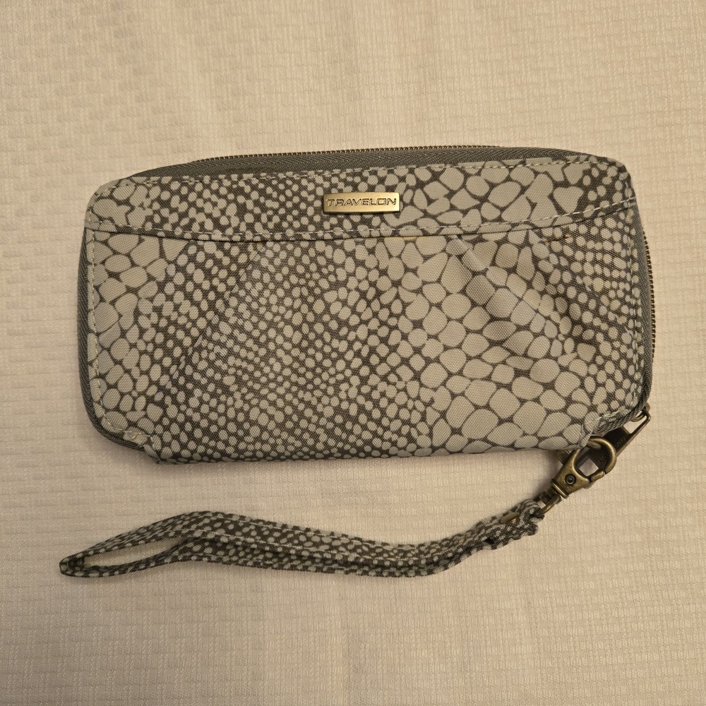 TRAVELON Clutch Wallet RFID Blocking Zip Around Travel Security Vacation EUC